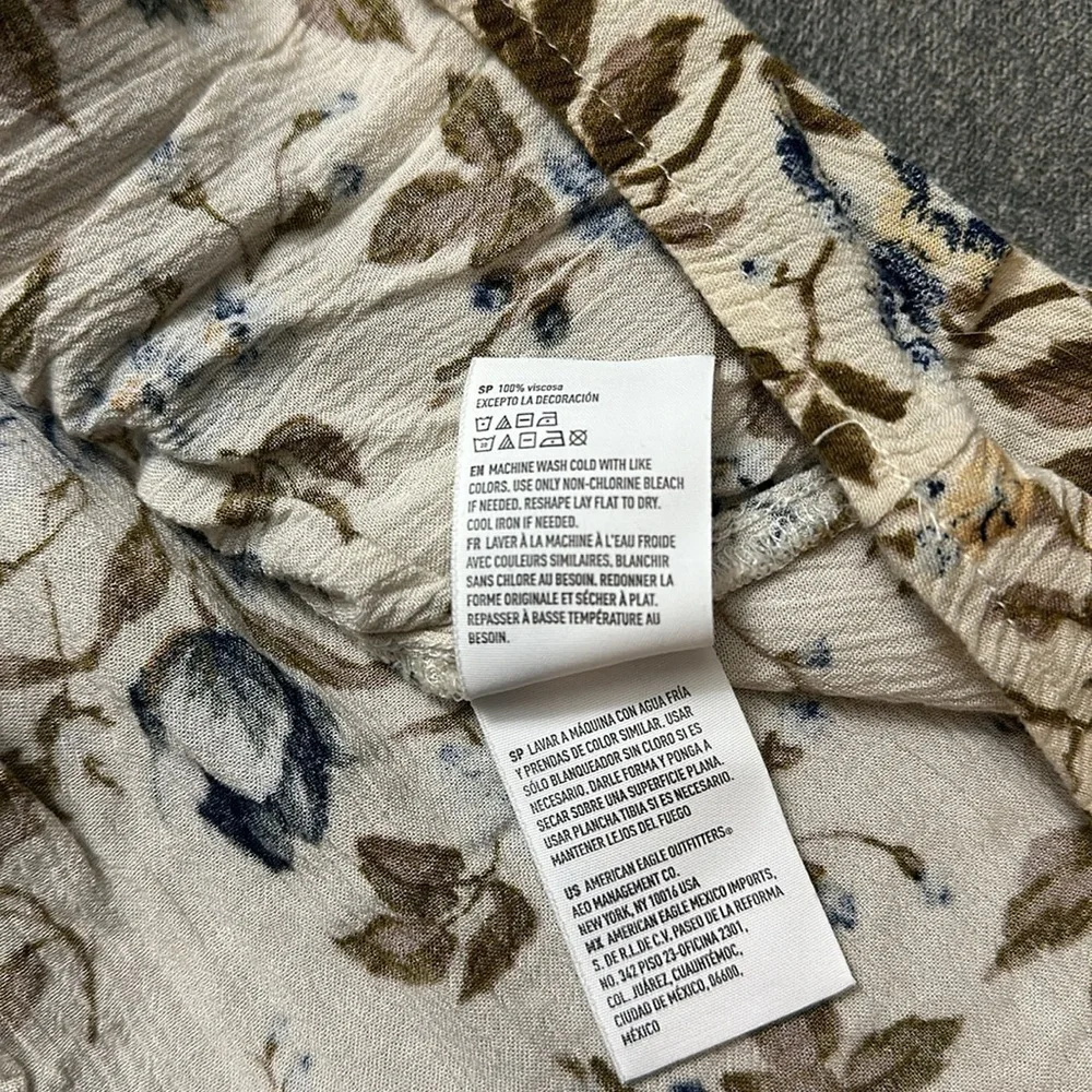 American Eagle Size Small Oversized Babydoll Shirt/Lace, Blue, Yellow,Tan Floral
